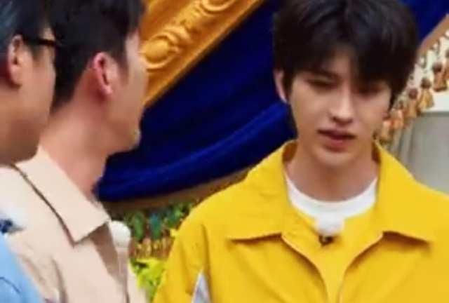 够吃|蔡徐坤600块够吃三天外卖引网友热议