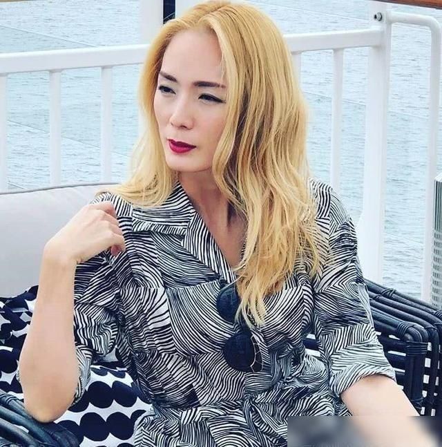  红极一时|曾是“最美何仙姑”，从红极一时到“宣布破产”，她经历了什么？