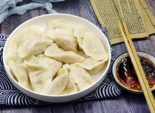 少许|立秋后,最适合用这菜包饺子,比韭菜都要香,吃上就会爱上它