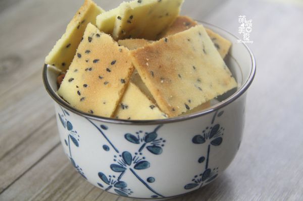  蛋白|黑芝麻蛋白薄脆饼