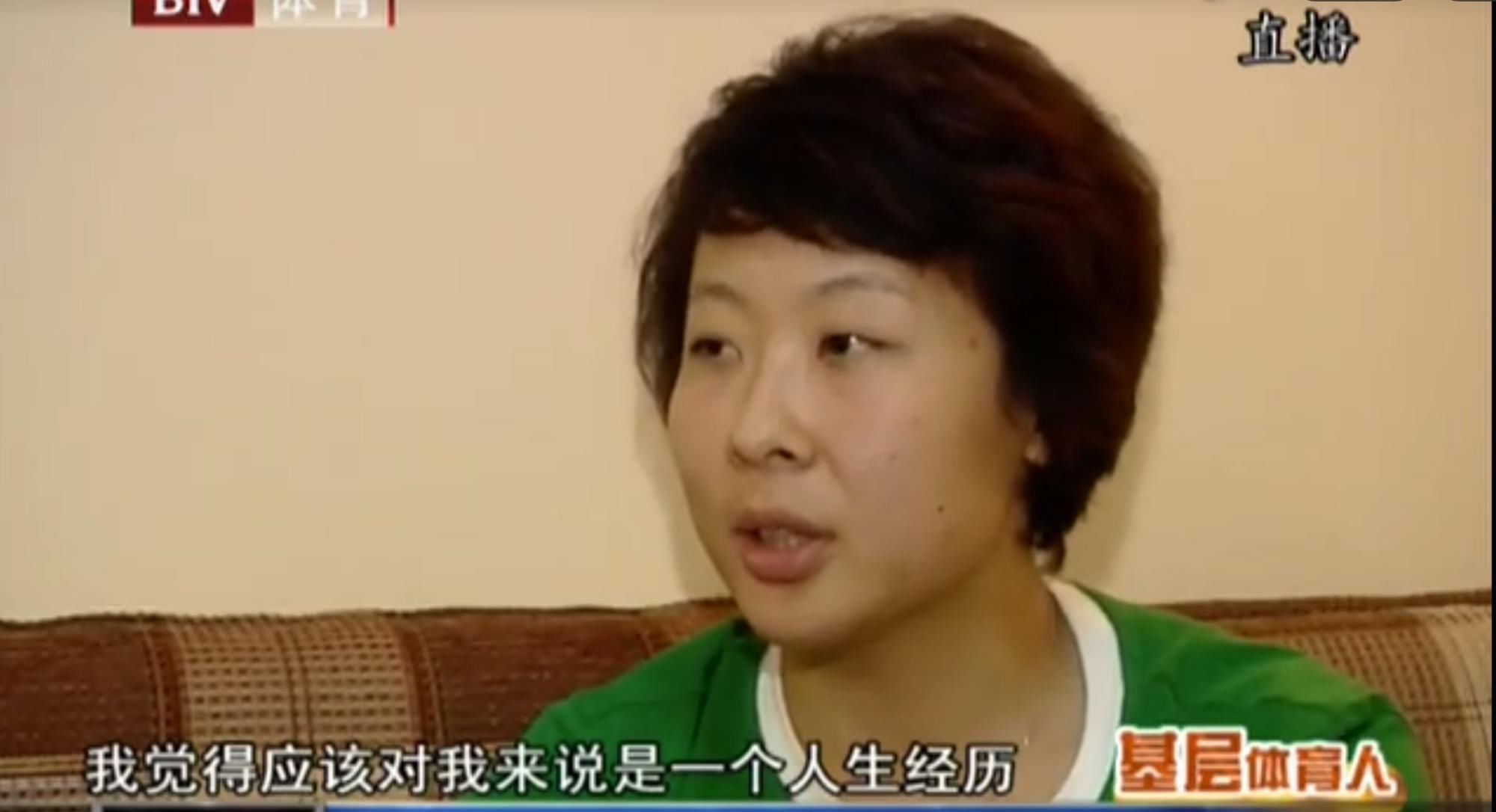  全队|冯坤曾给17岁朱婷当教练！带国青让小朱代收全队手机，朱婷一脸青涩