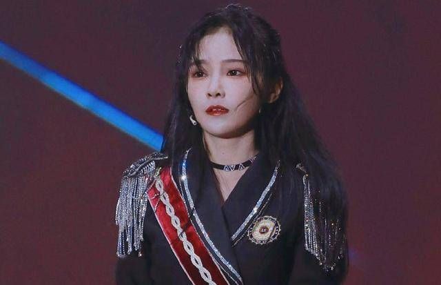  套路|《青你2》淘汰选手曝内幕，眼见不一定为实，品牌方也被“套路”