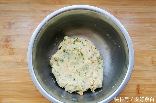 做法|过年必做小点心,又酥又香,微甜微咸不腻口,做法特别简单