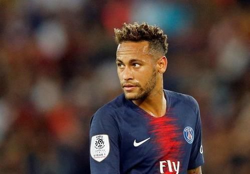  球员|内马尔生涯助攻190次，苏亚雷斯：我助攻256次，C罗跟梅西助攻呢