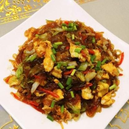  粉丝|?包菜炒粉丝，先炒包菜还是先炒粉？很多人都不懂，难怪粘锅成坨