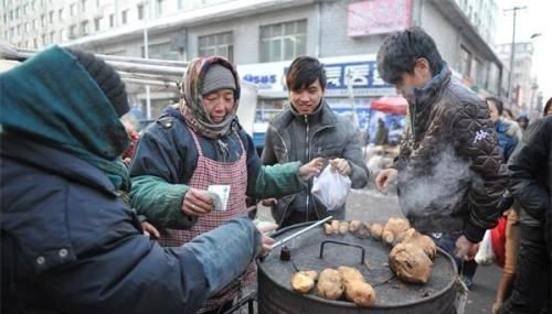  特别|在家烤红薯很简单，只需1个电饭煲就能搞定，特别香甜！
