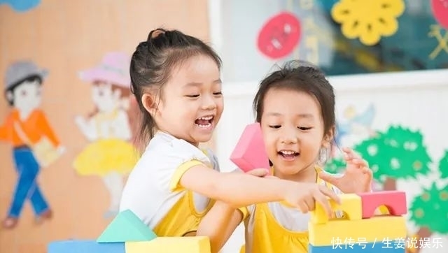  弄坏|女儿的万元书包被弄坏，幼儿园老师却阻止家长索赔，是为了孩子好