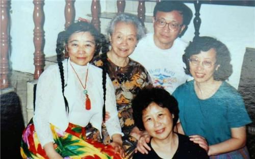  家产|中国第一女富豪，丈夫被绑后神秘失踪30年，她将830亿家产全捐了