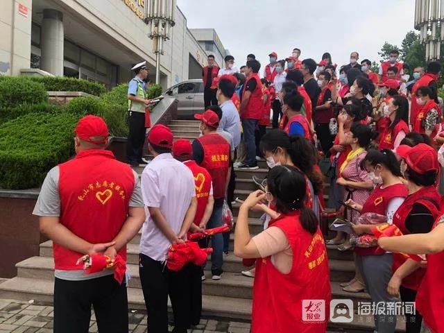 擦亮|创城·交警在行动 | 擦亮威海城市文明交通的窗口