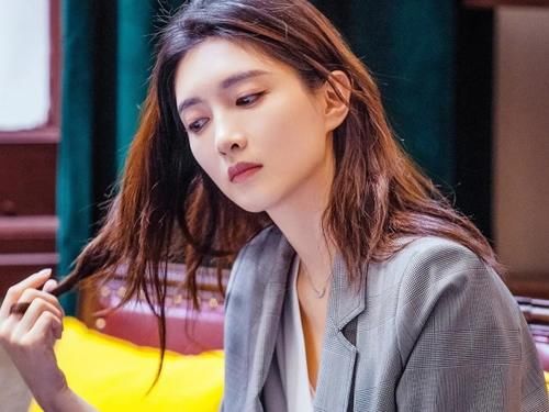  顾佳|《三十而已》最现实女主，不是太太圈的顾佳，是追求爱情的王漫妮