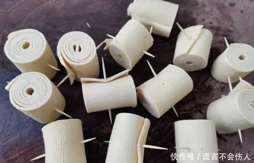 我家|豆腐皮吃法那么多,我家就爱这种!简单一做就上桌,比红烧肉还香