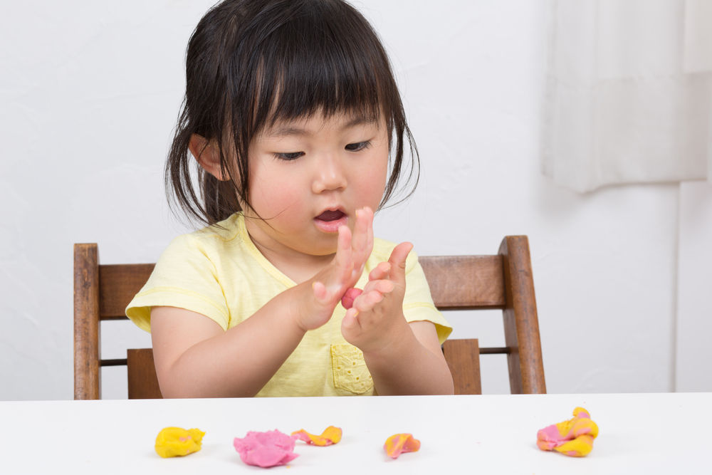  笑笑|忙碌的育儿、繁琐的家务，3岁女儿问：马嘛，你忘记笑笑了