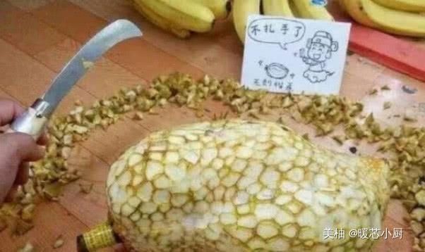 草莓|万物皆可削皮?忍了鸡蛋,忍了榴莲,看到最后直接献上“膝盖”!