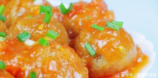 肉末|想吃肉丸子,用这种做法,肉末加一块老豆腐,锅里一炸,真香