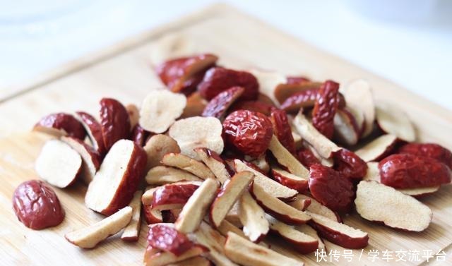 糯米凉糕|外面卖的凉糕太贵了自己动手简单又实惠,软糯香甜,好吃不腻