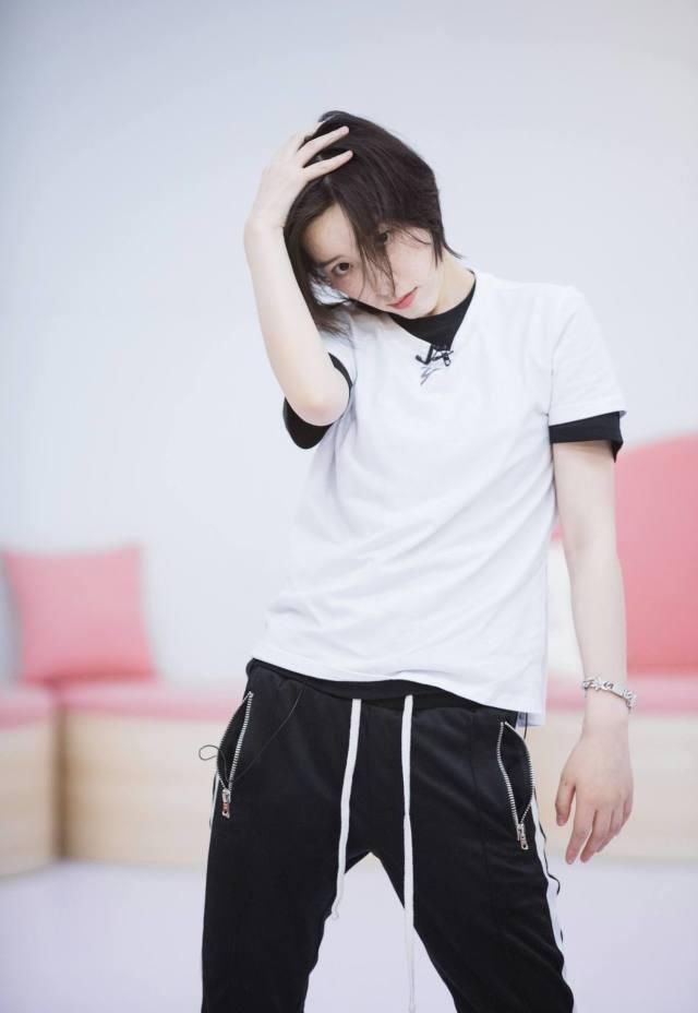  精心策划|乘风破浪的姐姐：换个角度看，五公或是节目组精心策划的一场阴谋