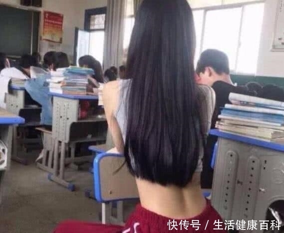 进的|现在03后女生上课都这样穿吗?怀疑进的是酒吧不是教室!