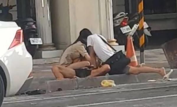  认错|寻仇认错人！男子当街被砍3刀 大动脉被斩断惨死