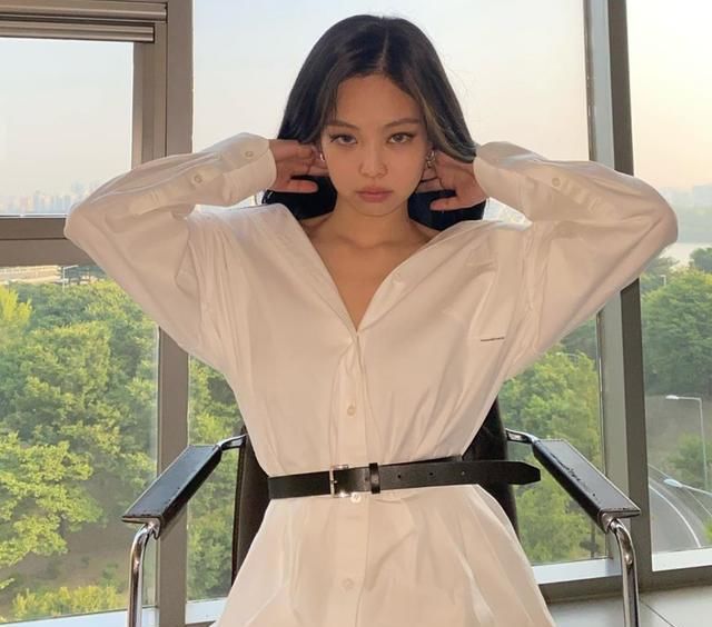  牛仔裤|能将“白衬衫”，穿得时髦的人，才是真的“时髦精”！