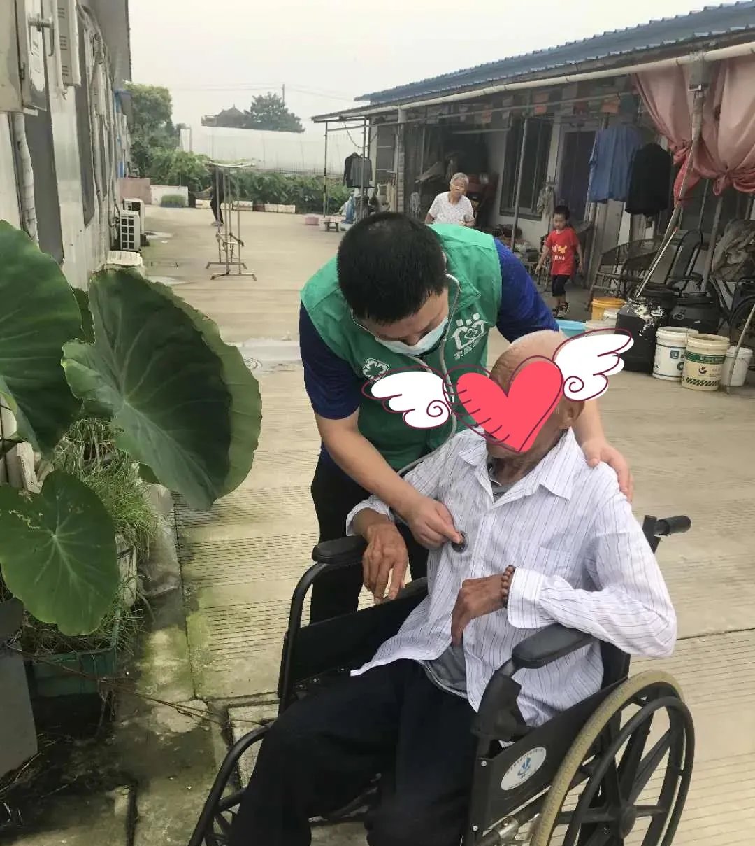  机会|微靖江：钱林医生：放弃机会，自愿留在基层医院近二十年