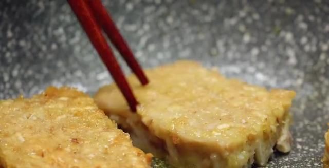  芋头|芋头新吃法，实在太香了，一块块金灿灿好美味，孩子吃到上瘾