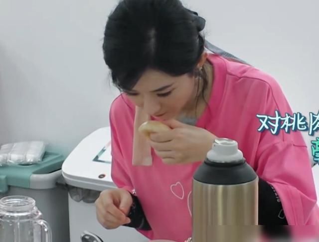  大厨|赵丽颖吃坏桃拉肚子怪林大厨？不，粉丝把矛头指向这一位！