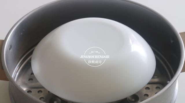  做道|天太热！用糯米粉给家人做道清凉小甜品，又糯又甜，老人孩子都爱