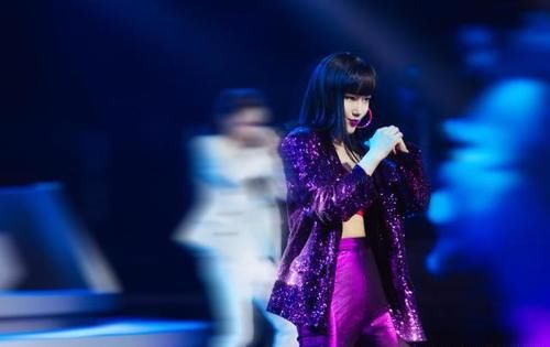  练舞|发金晨缺席的练舞视频，队友评论后又删除，万茜是故意还是无心？