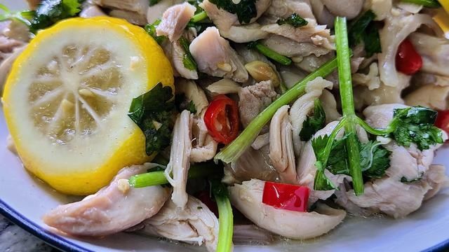 正好|柠檬鸡,好吃又开胃的一道美食,做法简单香味浓,天热吃正好
