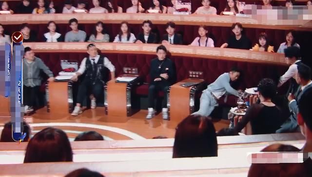  节目|金星公开吐槽谢娜主持尬 暗讽其离开何炅不行