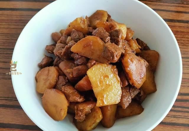  美味|这才是红烧肉最“正宗”的做法，不炒糖色不用油，简单美味更健康