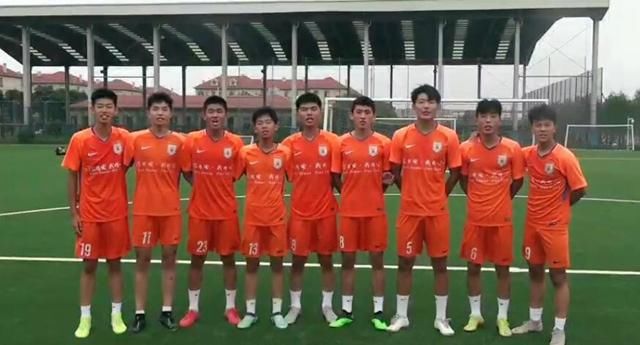 盛赞|优秀!鲁能高考外语139分小将发声被盛赞 会多种语言解决留洋障碍