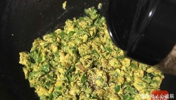 隔三差五|鸡蛋和它是绝配,堪比“脂肪杀手”,隔三差五吃,小肚子不见了