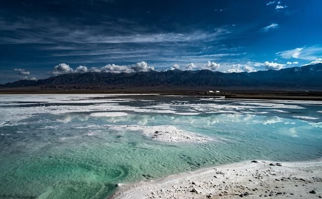  湖水|大柴旦：五彩谷天地雄奇之峻，翡翠湖水云婉约之华，柴达木探秘4