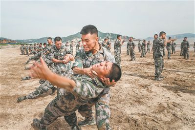 战友|从霓虹哨兵到特战尖兵——“南京路上好八连”的转型之路