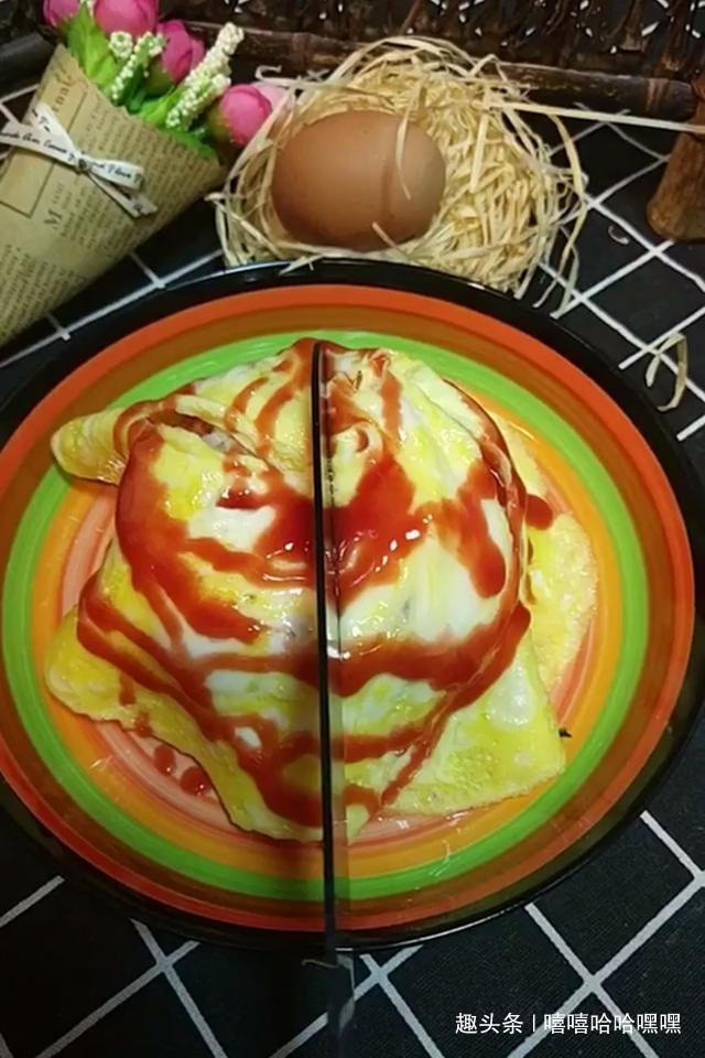 可爱|造型可爱,蛋皮金黄,吃到嘴里一瞬间,让人流连忘返,美味蛋包饭