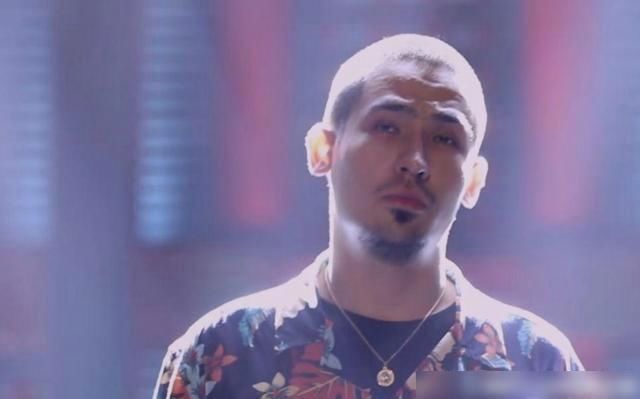  李诞|池子出走卡姆吸毒，程璐思文离婚，笑果文化要糊？