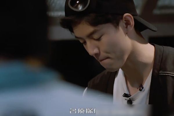  意外|《密逃2》下期未播先火，跟何炅联动，意外透露《明侦6》剧情