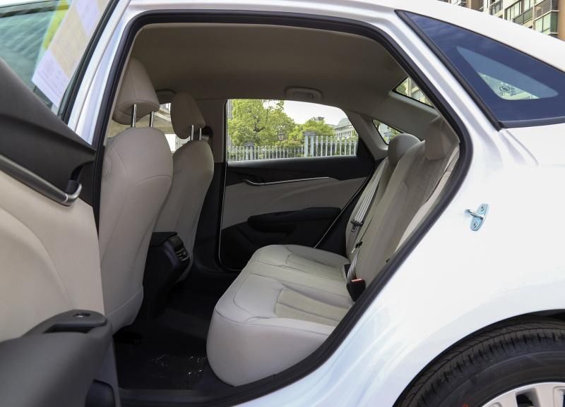 英朗|别克英朗9月份甩出3.18万辆，只要有四缸，谁还看大众桑塔纳