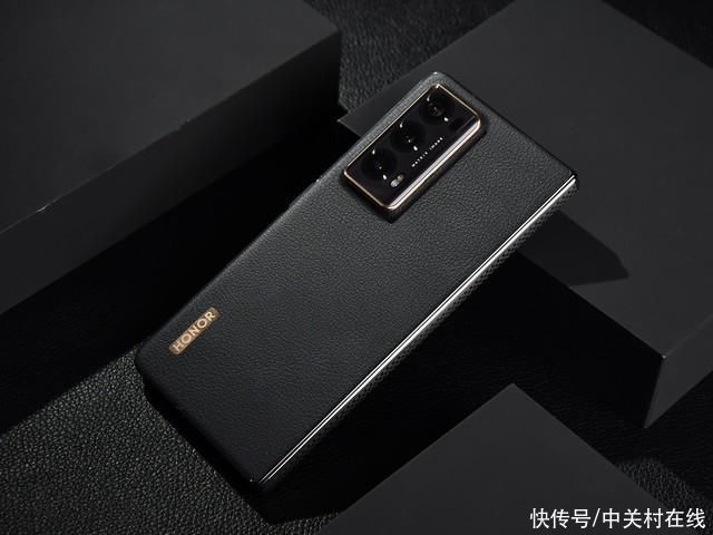 荣耀Magic V2发布会观后感 折叠屏成熟了唯一的阻碍只剩价格