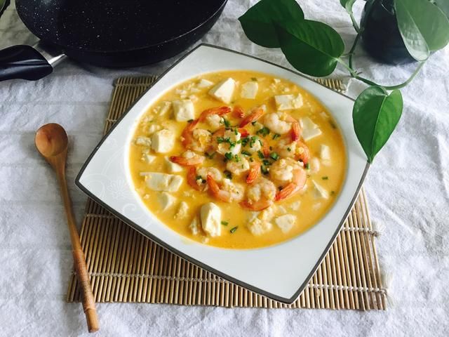 基围|基围虾还在白灼？教你焕然一新的做法，营养全面，清爽好消化