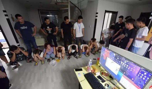 大汉|什么？我的“紫萱老婆”竟然是抠脚大汉？