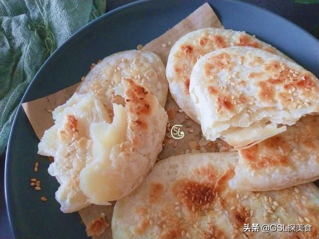早餐|早餐,我家爱吃这个饼,不醒面,不发面,出锅层次分明,外酥里软