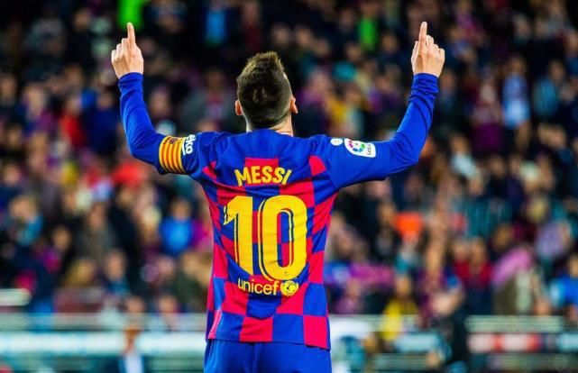 风云|让号风云！拜仁放弃买断10号球衣被抢，科曼上任重回巴萨也遇困