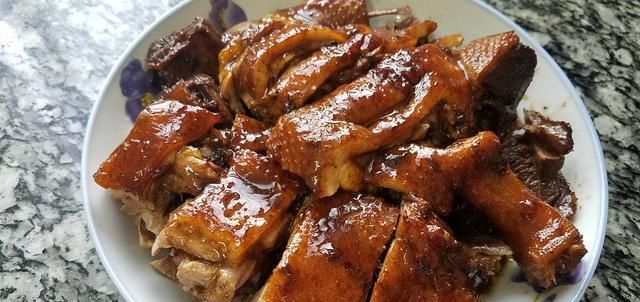  两不误|鸭肉别再做成老鸭汤了，试试这个做法，营养开胃两不误，一学就会