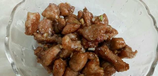  下饭|一个土豆，一个洋葱，吃出妈妈的味道，又香又下饭，真解馋