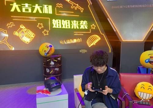  歌声|王小歪被金晨挖掘隐藏实力，被郁可唯50秒歌声压制，网友沉默了