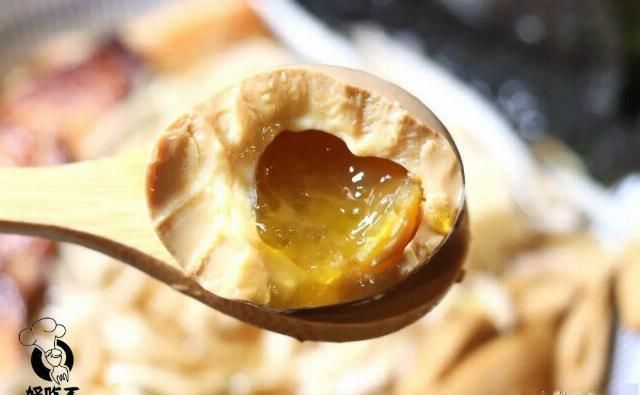  进去|纽约第一家日式油泼面+宝藏小酒馆新张！进去的居然都被上了一课？