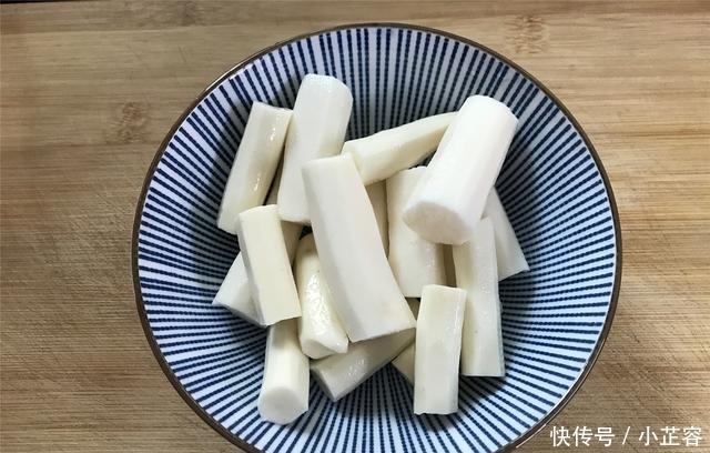 早餐|山药别总炒着吃,做成营养早餐饼,香甜软糯,孩子隔天就想吃