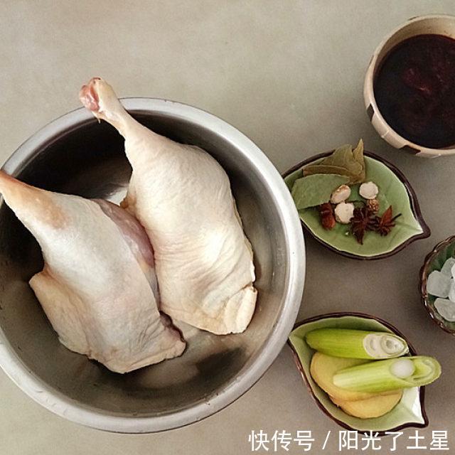 诱人|南乳酱鸭腿,香浓味醇,色泽更是红亮诱人